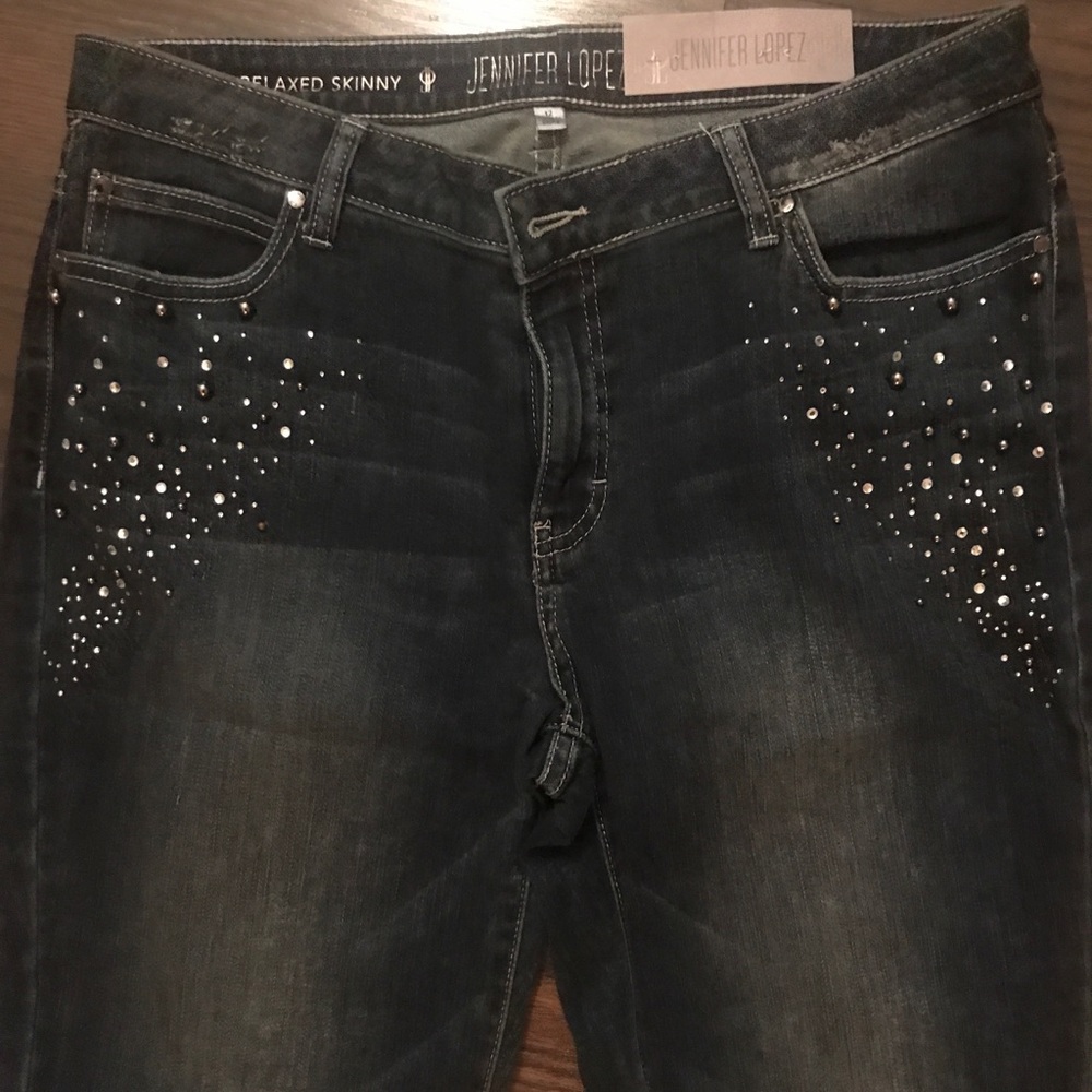 Mid-rise relaxed skinny jeans